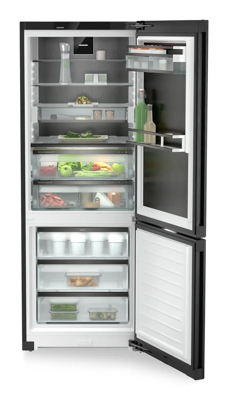 CBNbsc 778i Peak BioFresh NoFrost Fridge-freezer with BioFresh